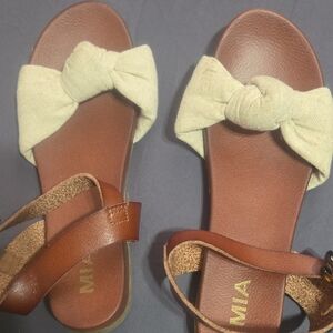 MIA Tan and Cream Bow Sandals